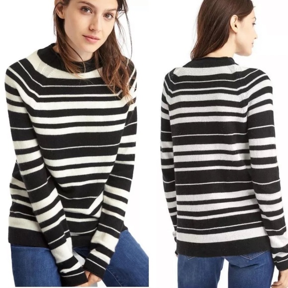 Nwt Gap Merino wool blend black & white striped mock neck sweater - Picture 2 of 8